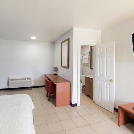 American Inn 巴吞鲁日 外观 照片